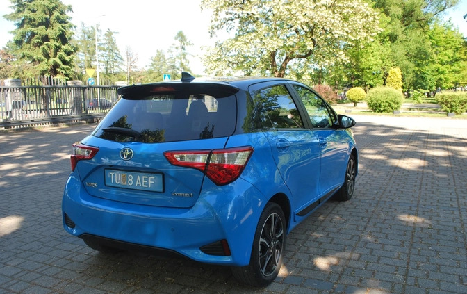 Toyota Yaris cena 64900 przebieg: 77000, rok produkcji 2018 z Działoszyn małe 596